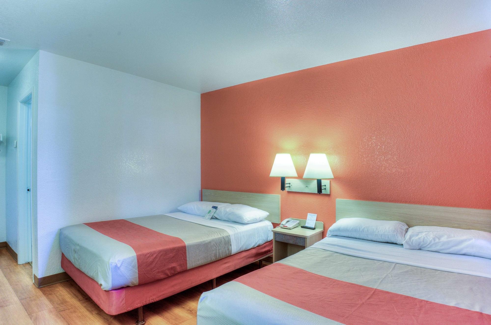 Motel 6-Tigard, Or - Portland South - Lake Oswego Εξωτερικό φωτογραφία
