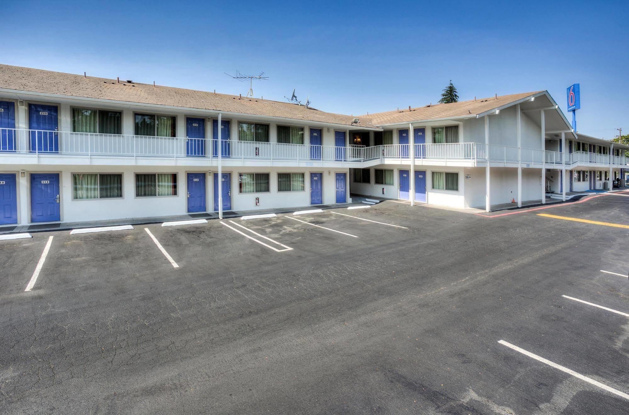 Motel 6-Tigard, Or - Portland South - Lake Oswego Εξωτερικό φωτογραφία