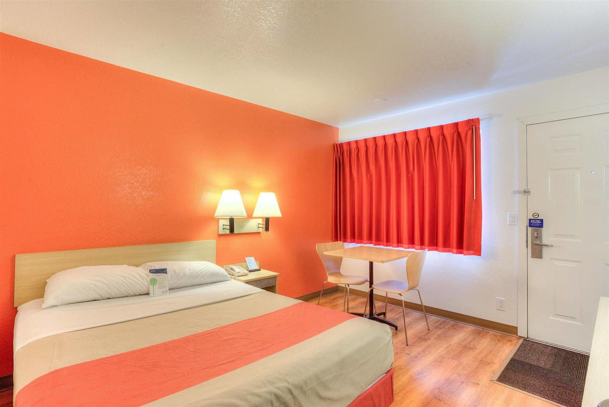 Motel 6-Tigard, Or - Portland South - Lake Oswego Εξωτερικό φωτογραφία