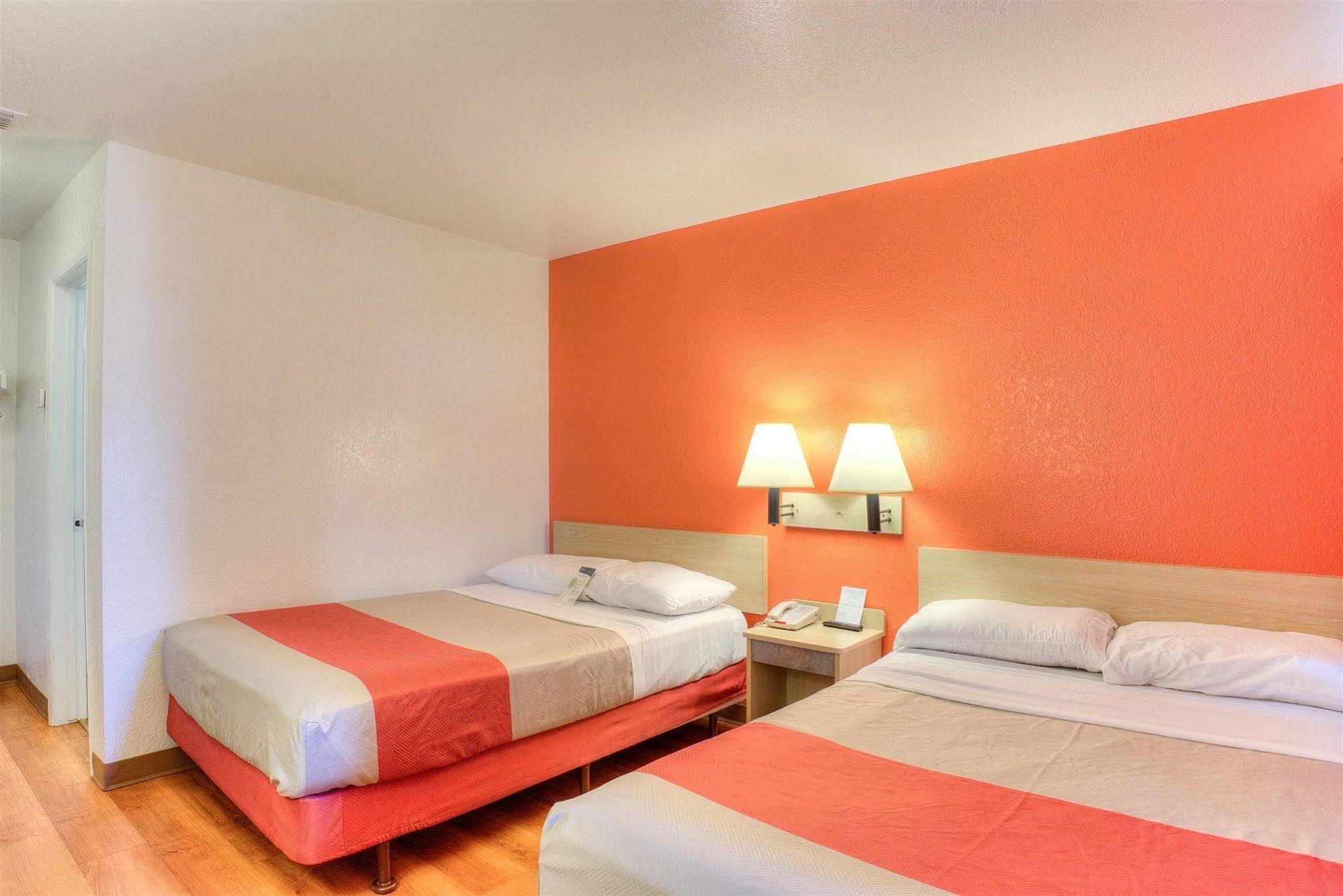 Motel 6-Tigard, Or - Portland South - Lake Oswego Εξωτερικό φωτογραφία