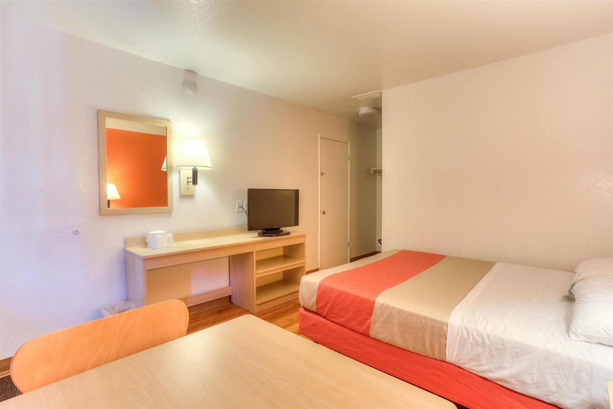 Motel 6-Tigard, Or - Portland South - Lake Oswego Εξωτερικό φωτογραφία