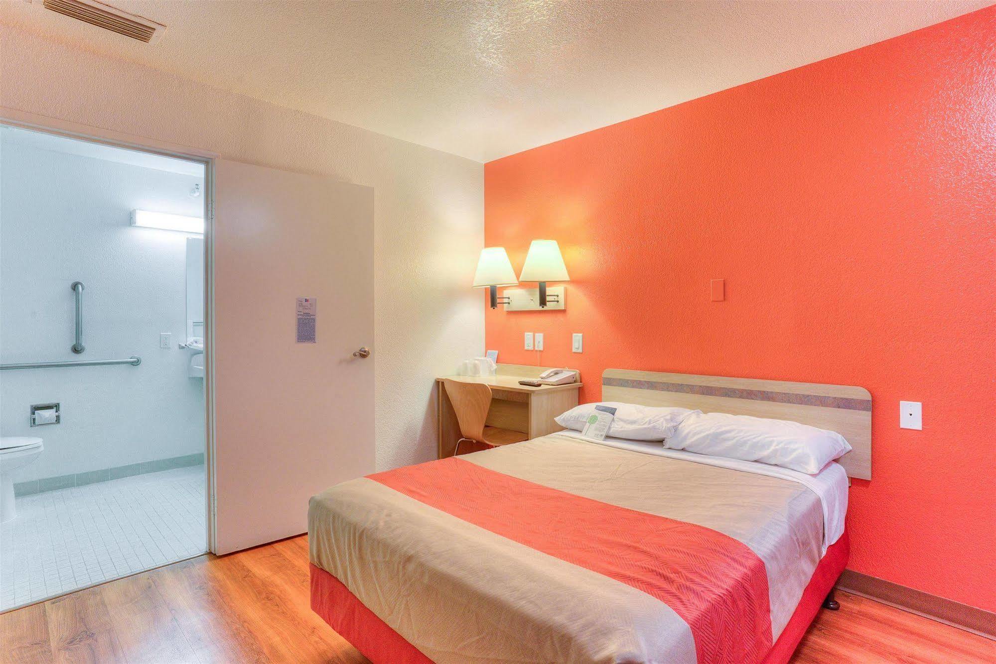 Motel 6-Tigard, Or - Portland South - Lake Oswego Εξωτερικό φωτογραφία
